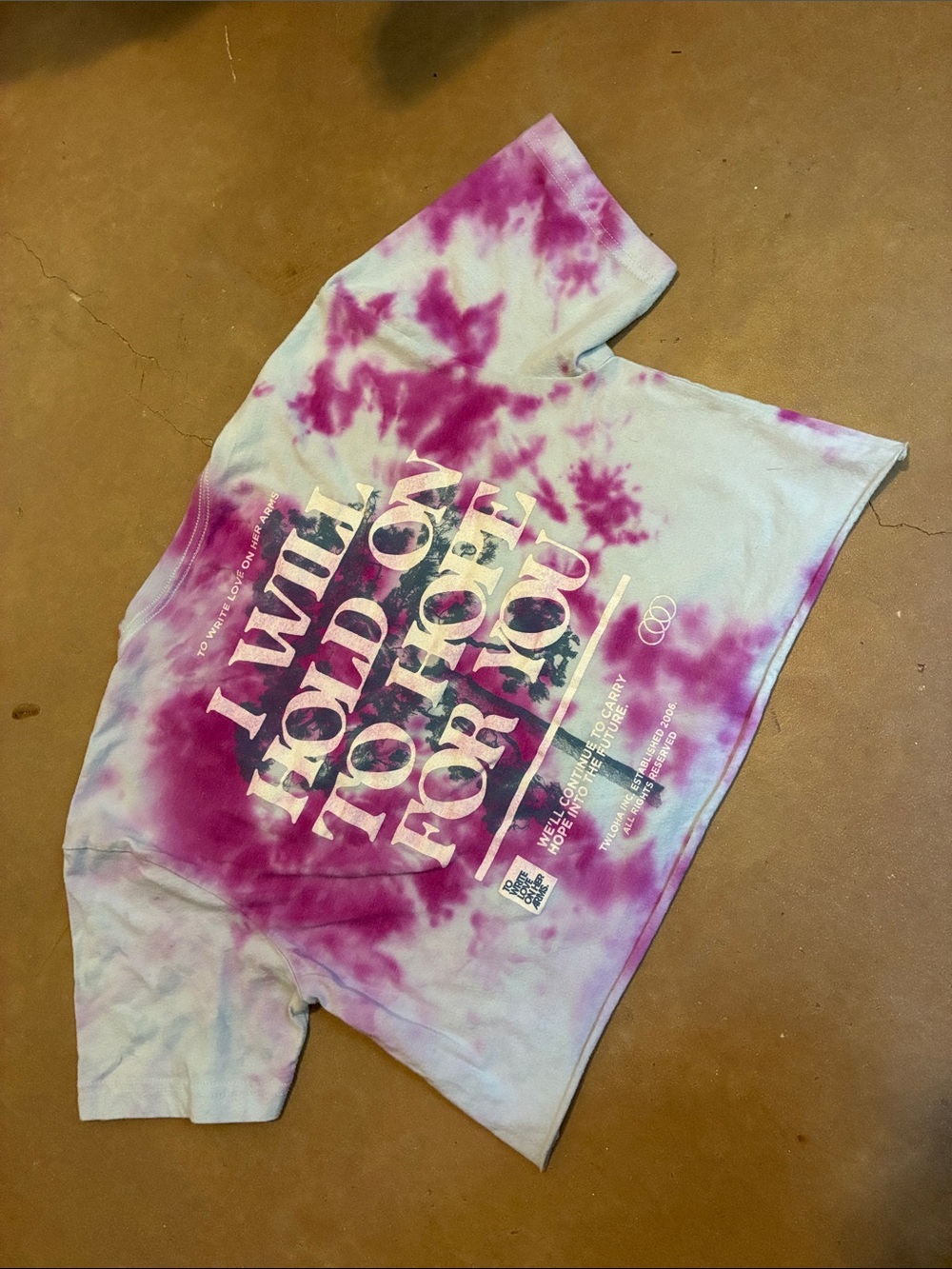 Hold on to hope tie dyed cropped tshirt